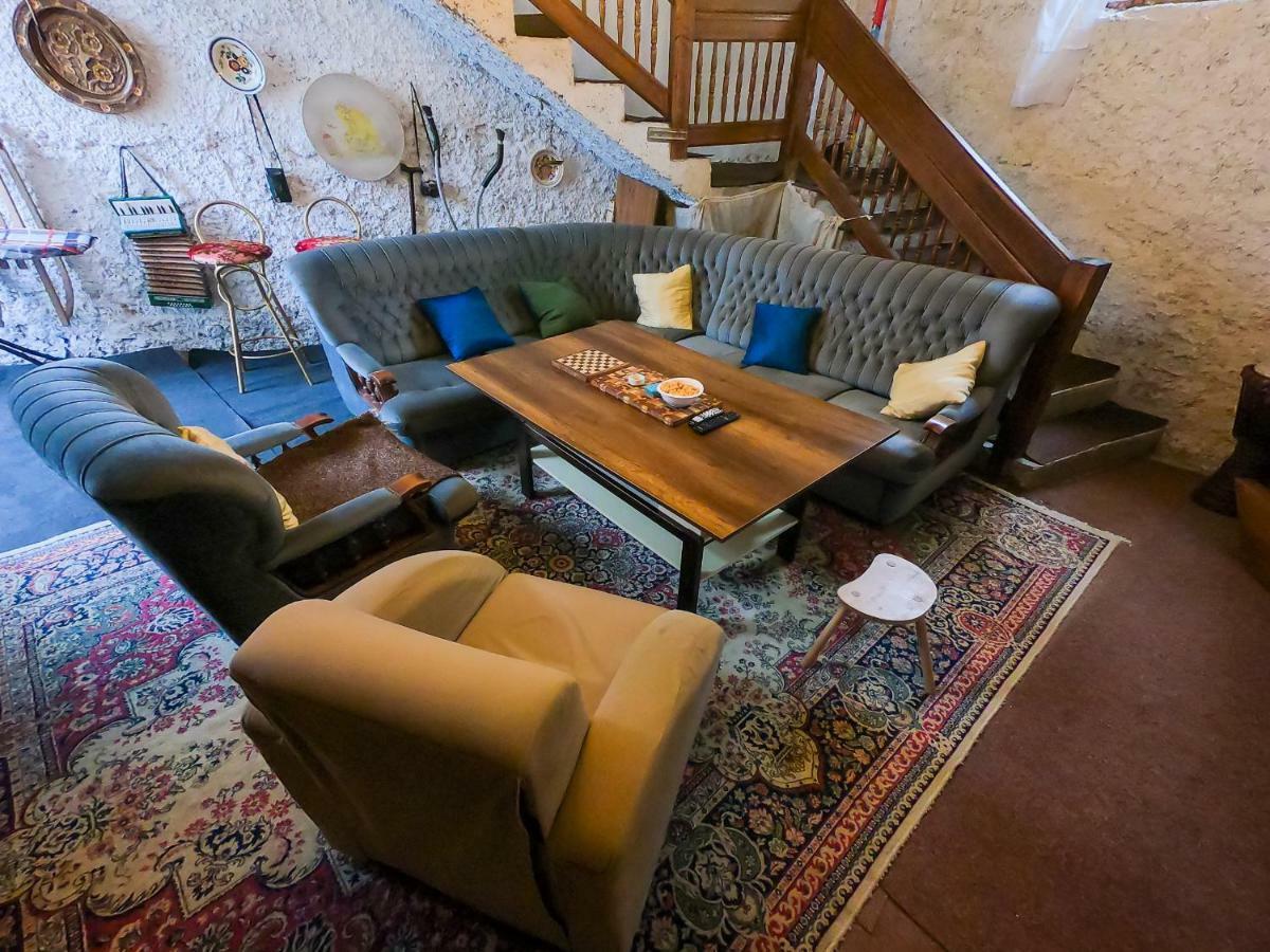 Sarac Hostel Peć Zewnętrze zdjęcie