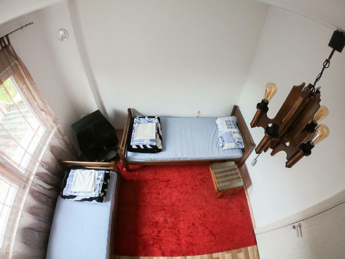Sarac Hostel Peć Zewnętrze zdjęcie